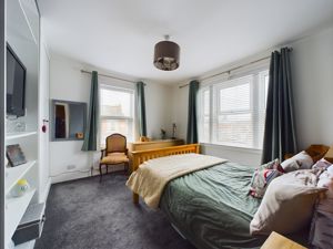 Bedroom- click for photo gallery